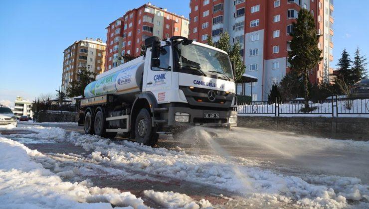 Canik Belediyesi Karla Mücadele Çalışmalarını Sürdürüyor