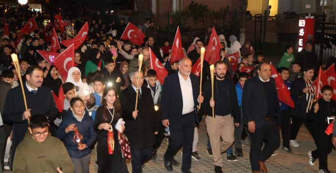 Canik Belediyesi Ramazanı Geleneksel Fener Alayı İle Karşıladı