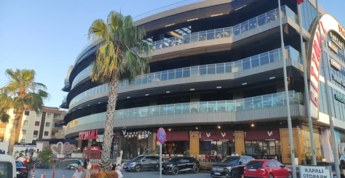 Atakum’un Kalbine Kilit Vuruldu! City Mall AVM Kapatıldı!