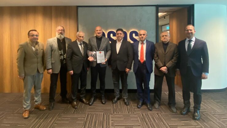 Türk Dünyası Hizmet Ödülü  Çağatay Özdoğru’ya verildi