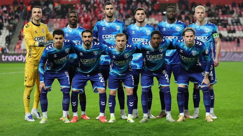 Samsunspor Teknik Direktörü Thorsten Fink ve Gaziantep FK Maçı Fotoğrafı