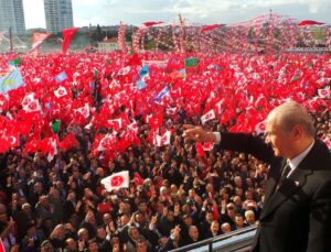 MHP İstanbul İl ve Tüm İlçe Teşkilatları Feshedildi