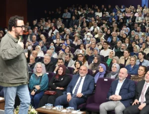 Canik’te Prof. Dr. Oytun Erbaş Konferansına Büyük İlgi