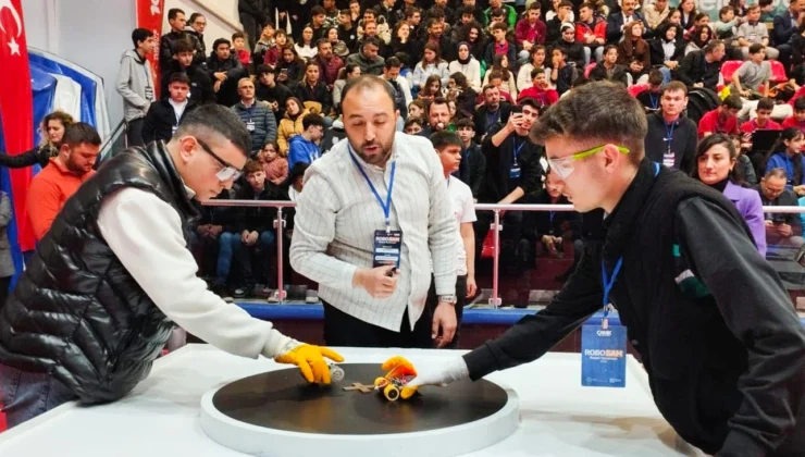 Canik Belediyesi ROBOSAM Robot Yarışması ile Bilim Ateşini Yakıyor