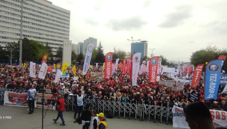 Karadeniz’de Sağanak Altında 1 Mayıs: Meydanlar Emeğin Gücüyle İnledi!