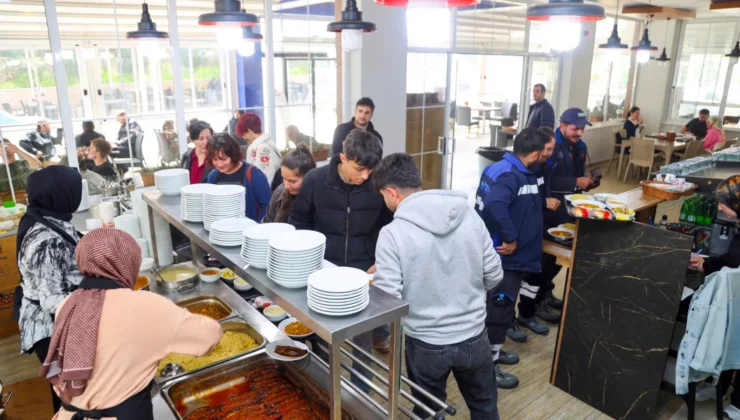 Canik Belediyesi’nin Can Sofrası’na Yoğun İlgi: 4 Çeşit Yemek 90 TL