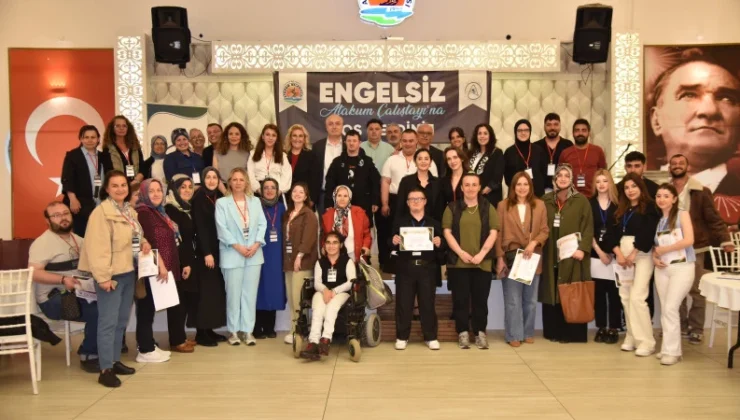 Engelsiz Atakum Çalıştayı’nda Özel Gereksinimli Bireyler Sorunlarını Anlattı