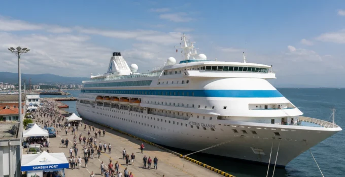 Astoria Grande Samsun’a Demirledi