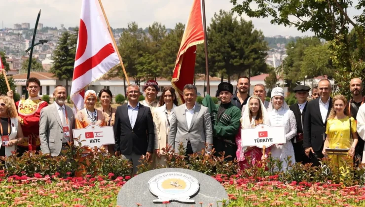 36. Uluslararası Samsun Halk Oyunları Festivali Başladı