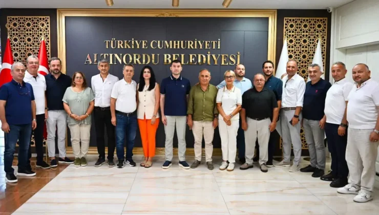Ordu’nun Altınordu Belediye Başkanı Ulaş Tepe, CHP’den istifa etti