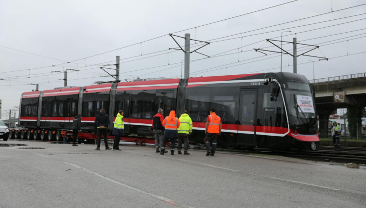 Samsun’a üçüncü yeni tramvay ulaştı