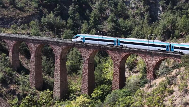 Karadeniz’in geleceği Samsun-Sarp Demir Yolu!