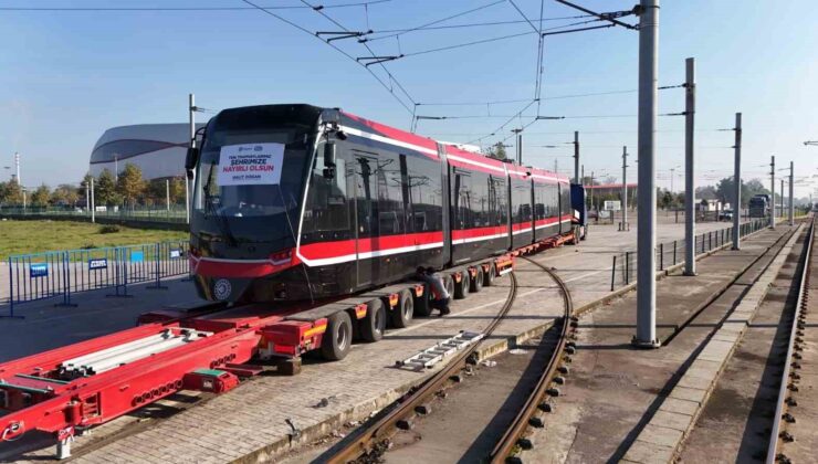 Samsun’a dördüncü yeni tramvay geldi