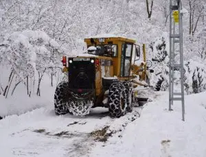 Atakum Belediyesi Kar Mesaisine Ara Vermeden Devam Ediyor